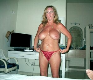 sexy mature big tits