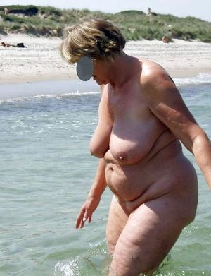 mature vintage nudist